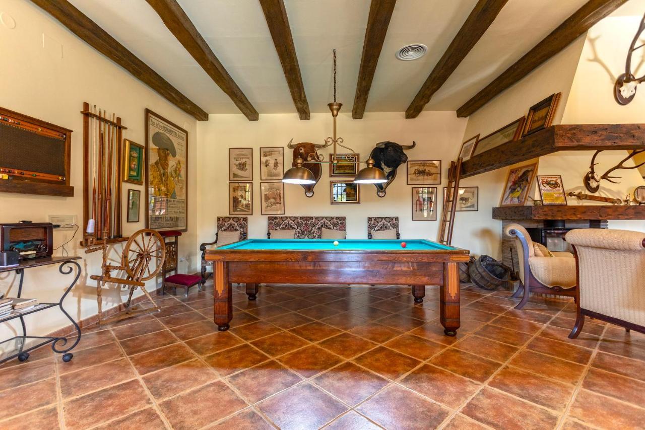 Casa Flores Con Piscina Interior Climatizada Alcaucín Exteriér fotografie