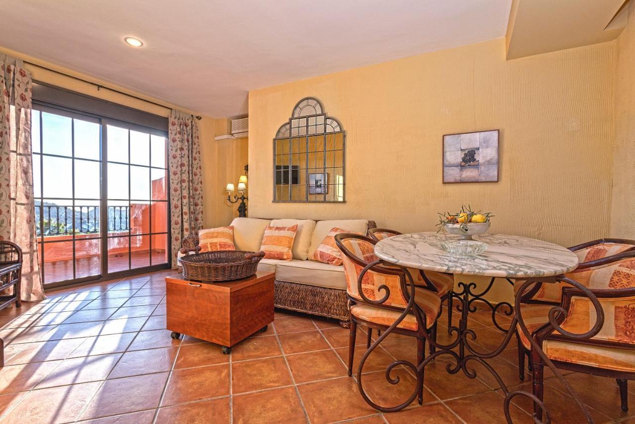 Casa Flores Con Piscina Interior Climatizada Alcaucín Exteriér fotografie